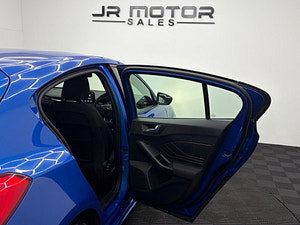 Ford Focus thumbnail