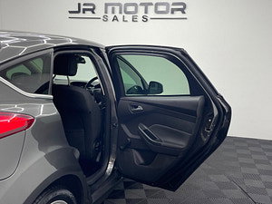Ford Focus thumbnail