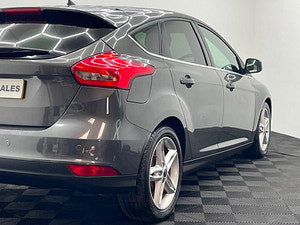 Ford Focus thumbnail