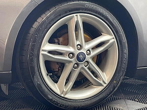 Ford Focus thumbnail