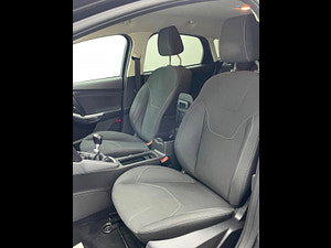 Ford Focus thumbnail