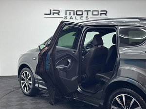 Ford Kuga thumbnail