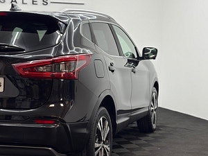 Nissan Qashqai thumbnail