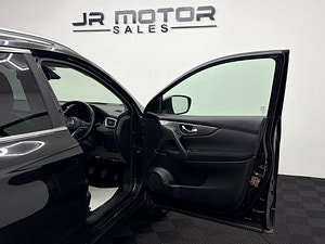 Nissan Qashqai thumbnail