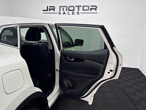 Nissan Qashqai thumbnail