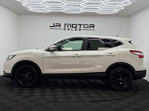 Nissan Qashqai thumbnail