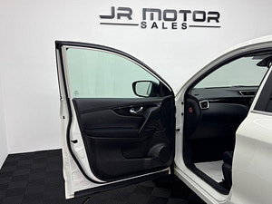 Nissan Qashqai thumbnail