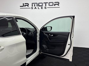 Nissan Qashqai thumbnail