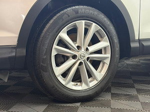 Nissan Qashqai thumbnail