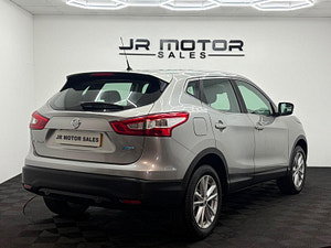 Nissan Qashqai thumbnail