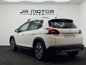Peugeot 2008 thumbnail