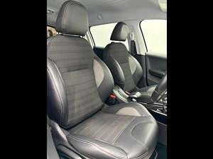 Peugeot 2008 thumbnail