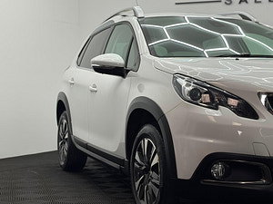 Peugeot 2008 thumbnail