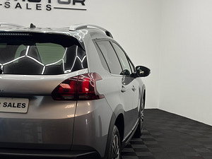 Peugeot 2008 thumbnail