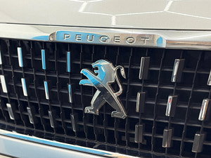 Peugeot 2008 thumbnail