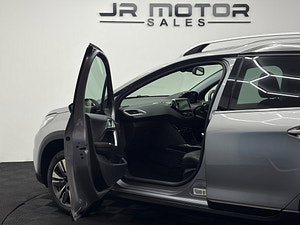 Peugeot 2008 thumbnail