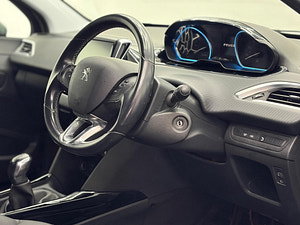 Peugeot 2008 thumbnail