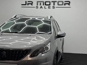 Peugeot 2008 thumbnail