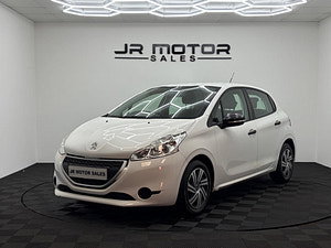 Peugeot 208 thumbnail