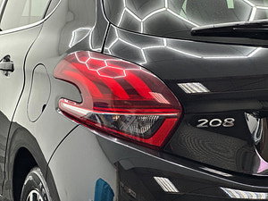 Peugeot 208 thumbnail