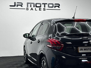 Peugeot 208 thumbnail