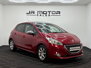 Peugeot 208 thumbnail