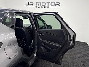 Renault Captur thumbnail