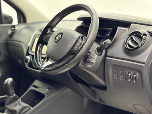 Renault Captur thumbnail