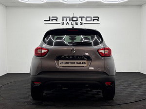 Renault Captur thumbnail