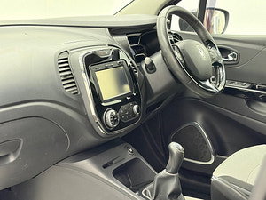 Renault Captur thumbnail
