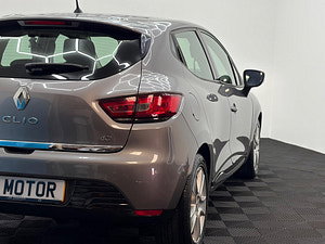Renault Clio thumbnail