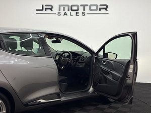 Renault Clio thumbnail