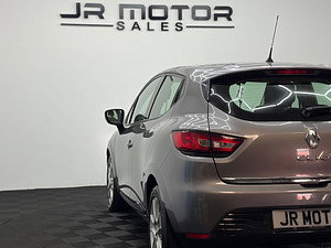 Renault Clio thumbnail