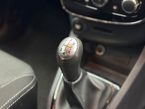 Renault Clio thumbnail