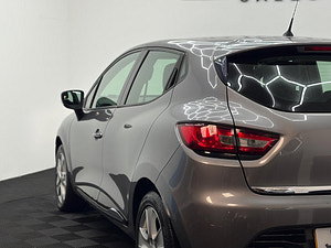 Renault Clio thumbnail
