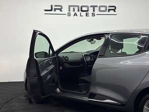 Renault Clio thumbnail