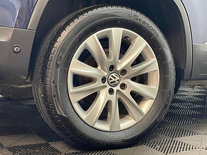 Volkswagen Tiguan thumbnail