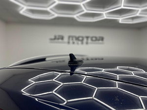 Volkswagen Tiguan thumbnail