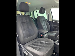 Volkswagen Tiguan thumbnail
