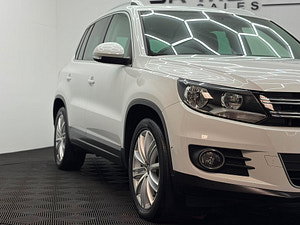 Volkswagen Tiguan thumbnail