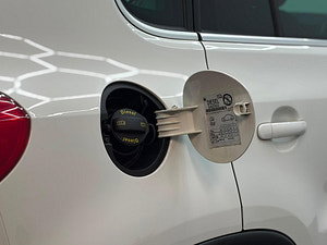 Volkswagen Tiguan thumbnail