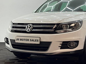 Volkswagen Tiguan thumbnail