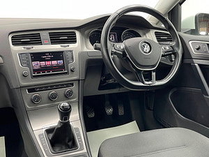 Volkswagen Golf thumbnail