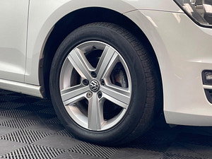 Volkswagen Golf thumbnail