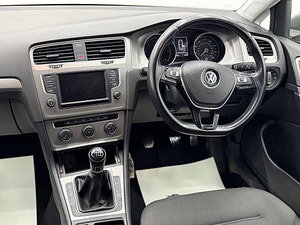 Volkswagen Golf thumbnail