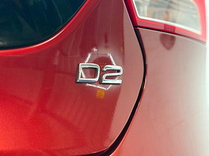 Volvo V40 Cross Country thumbnail