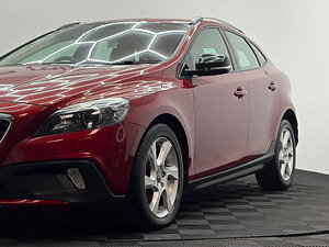 Volvo V40 Cross Country thumbnail