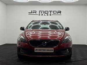 Volvo V40 Cross Country thumbnail