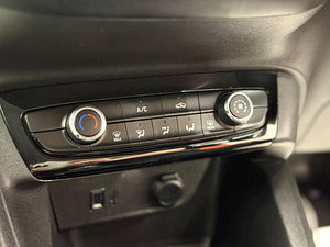 Vauxhall Corsa thumbnail