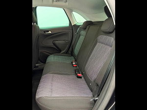 Vauxhall Crossland X thumbnail